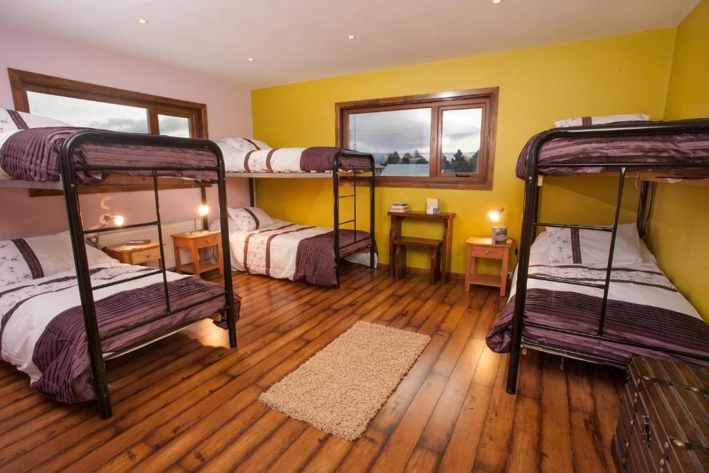 The Singing Lamb Bed & Breakfast Puerto Natales Room photo